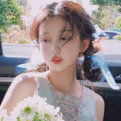 黑暗中的两个人